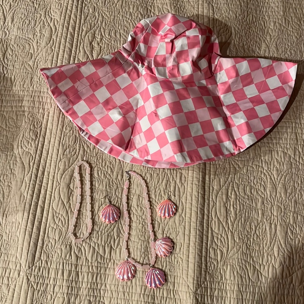 BNWT MALIBU Barbie hat, earrings , necklaces